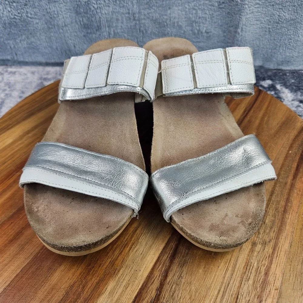Naot Royalty Women's Soft White/Silver Leather Wedge Slide Sandals EU 39/US 8